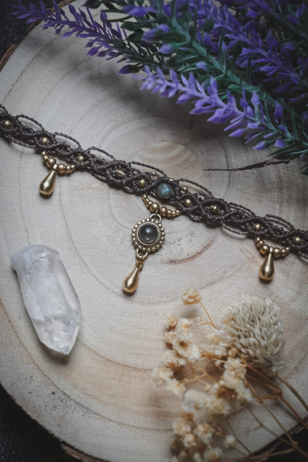 Coventina Choker