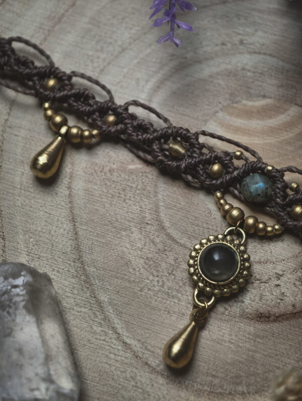 Coventina Choker