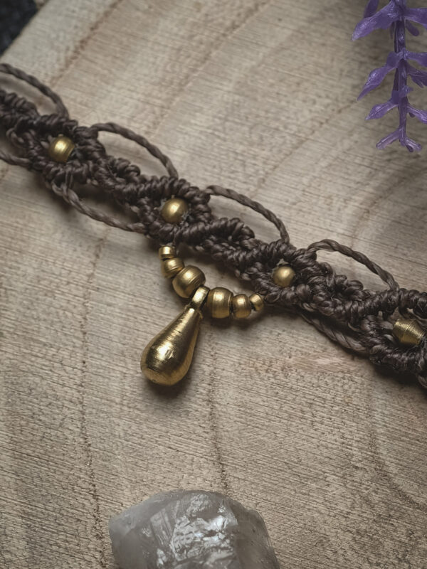 Coventina Choker
