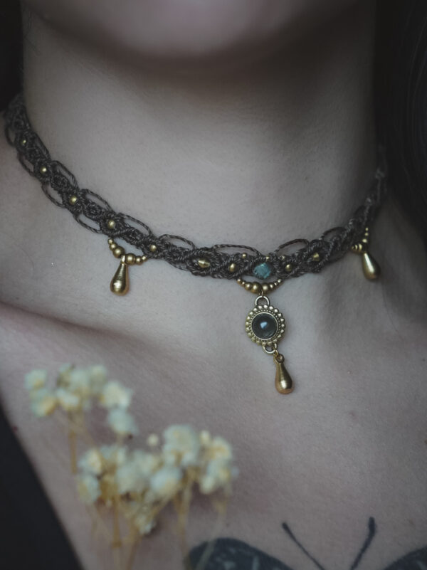 Coventina Choker